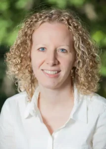 Bernadett Ludwig Headshot