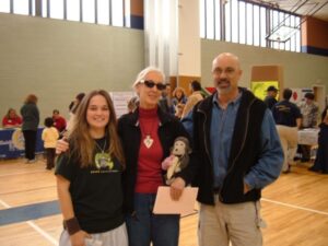 As a student intern with Roots & Shoots, Lindsey Goodwick had the opportunity to introduce her father to Dr. Jane Goodall.